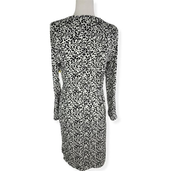 SIimply Styled Black and White Cheeta print dress Small Petite NWT - Picture 2 of 7